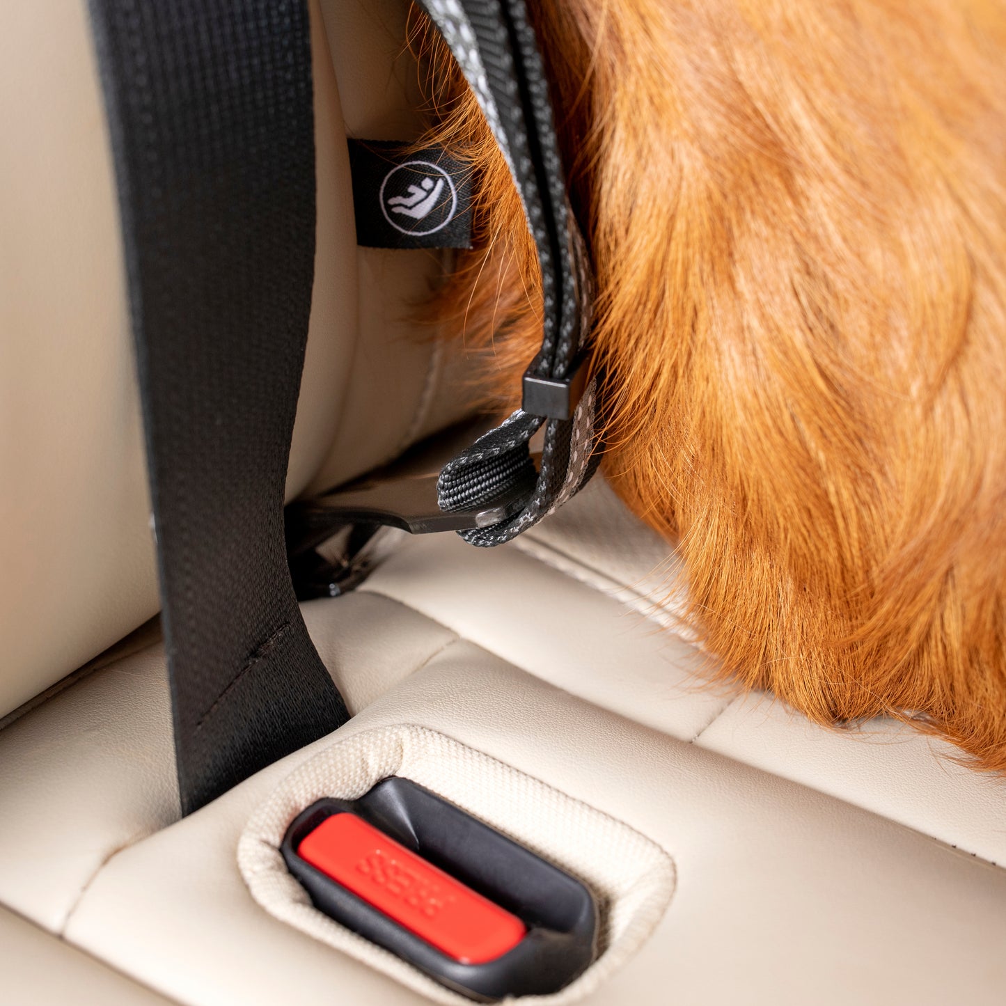 Isofix car seat belt connector